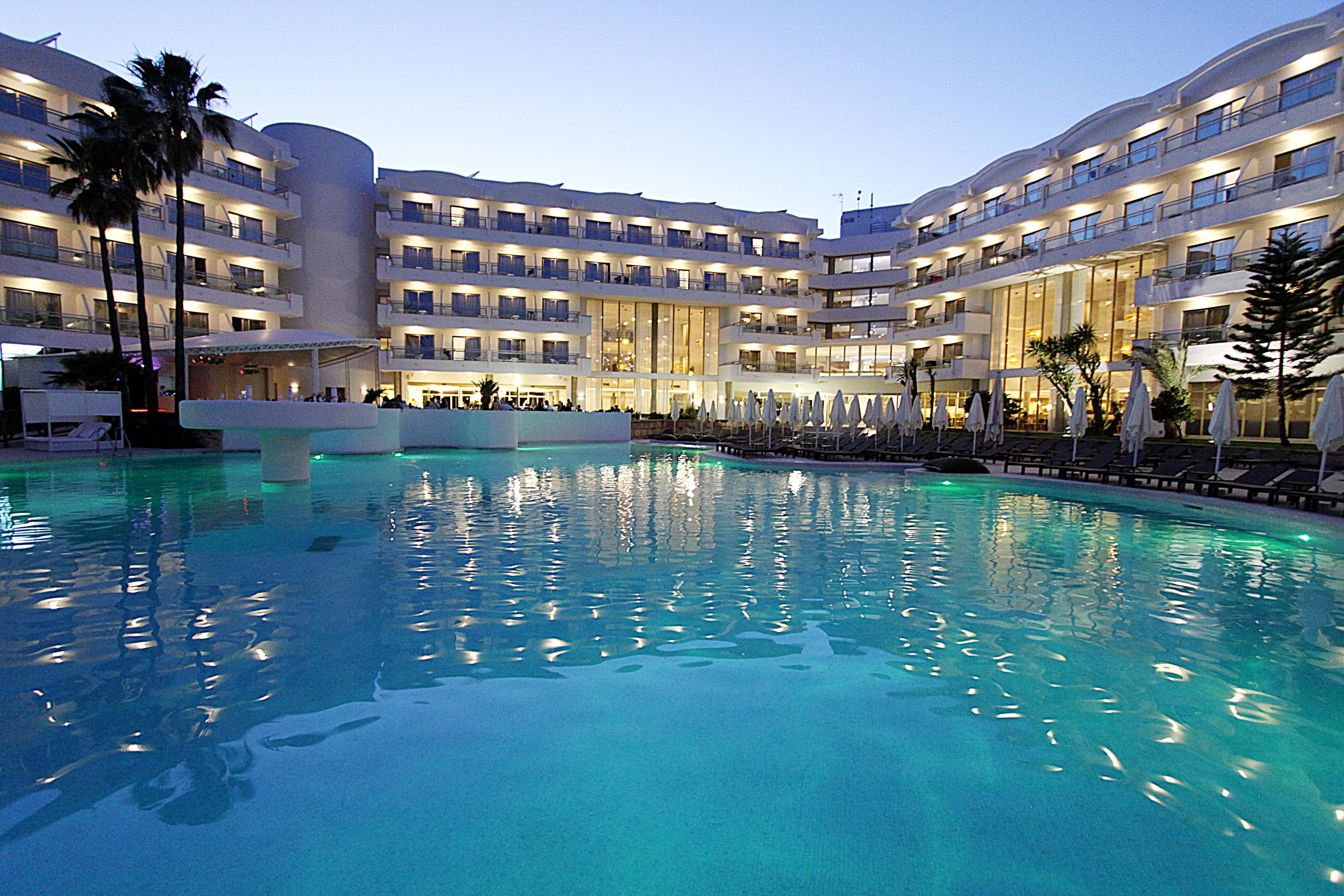Bg Rei Del Mediterrani (Adults Only) Playa de Muro  Exterior photo